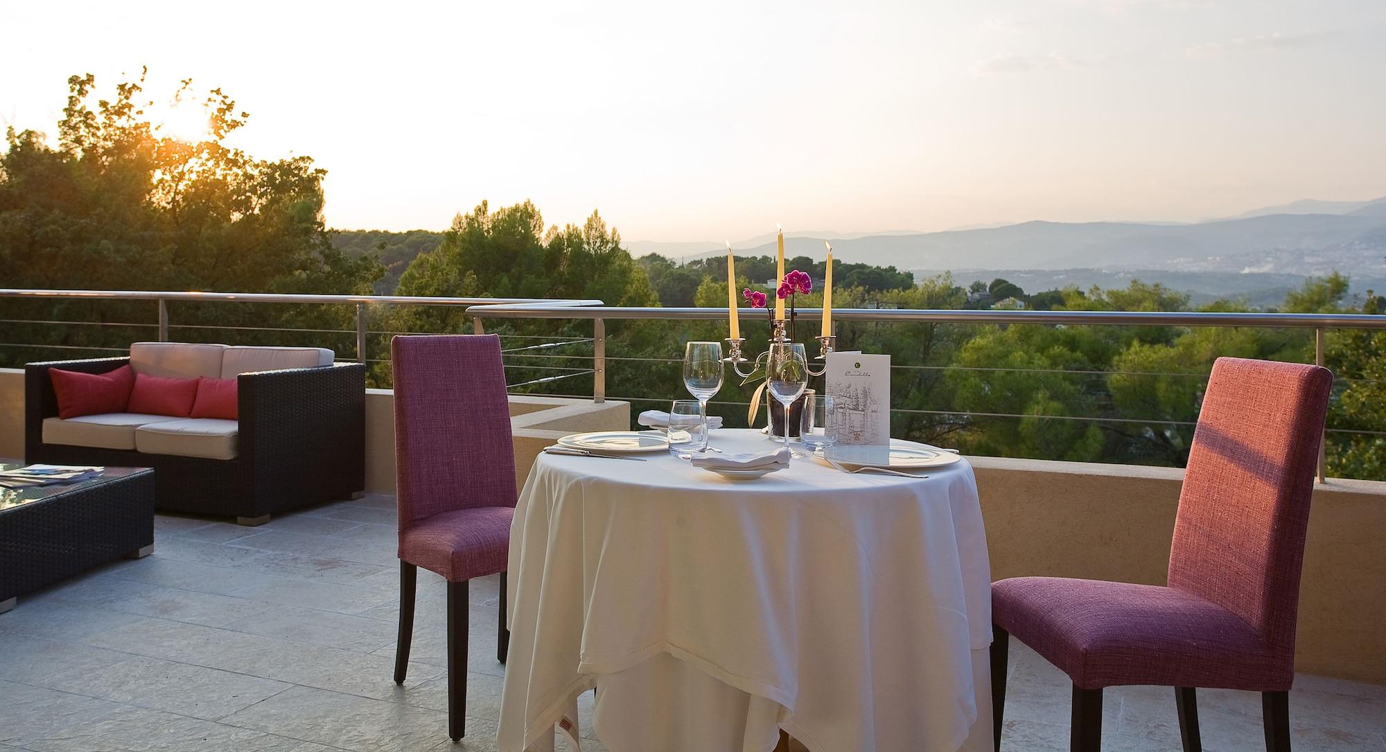 Candille Hotel 5*